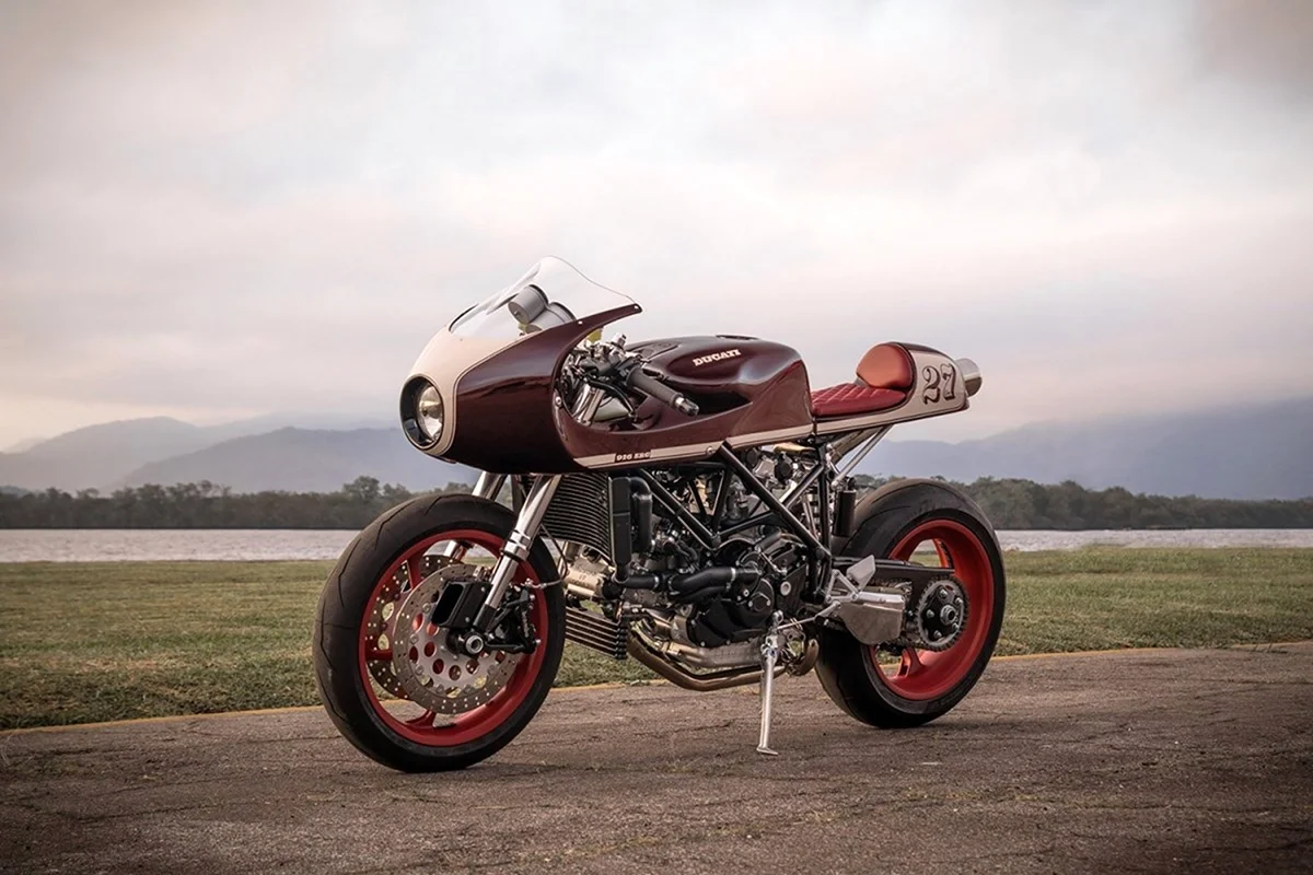 Ducati 916 Cafe Racer