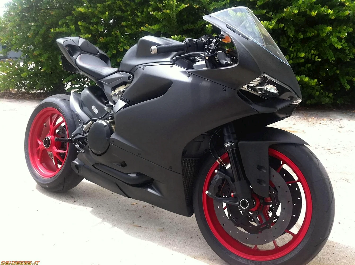 Ducati Panigale черный
