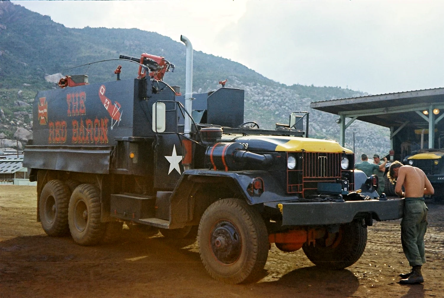 М35 грузовик Вьетнам