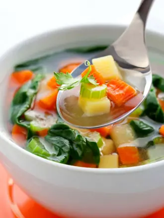 Овощной суп с сельдереем