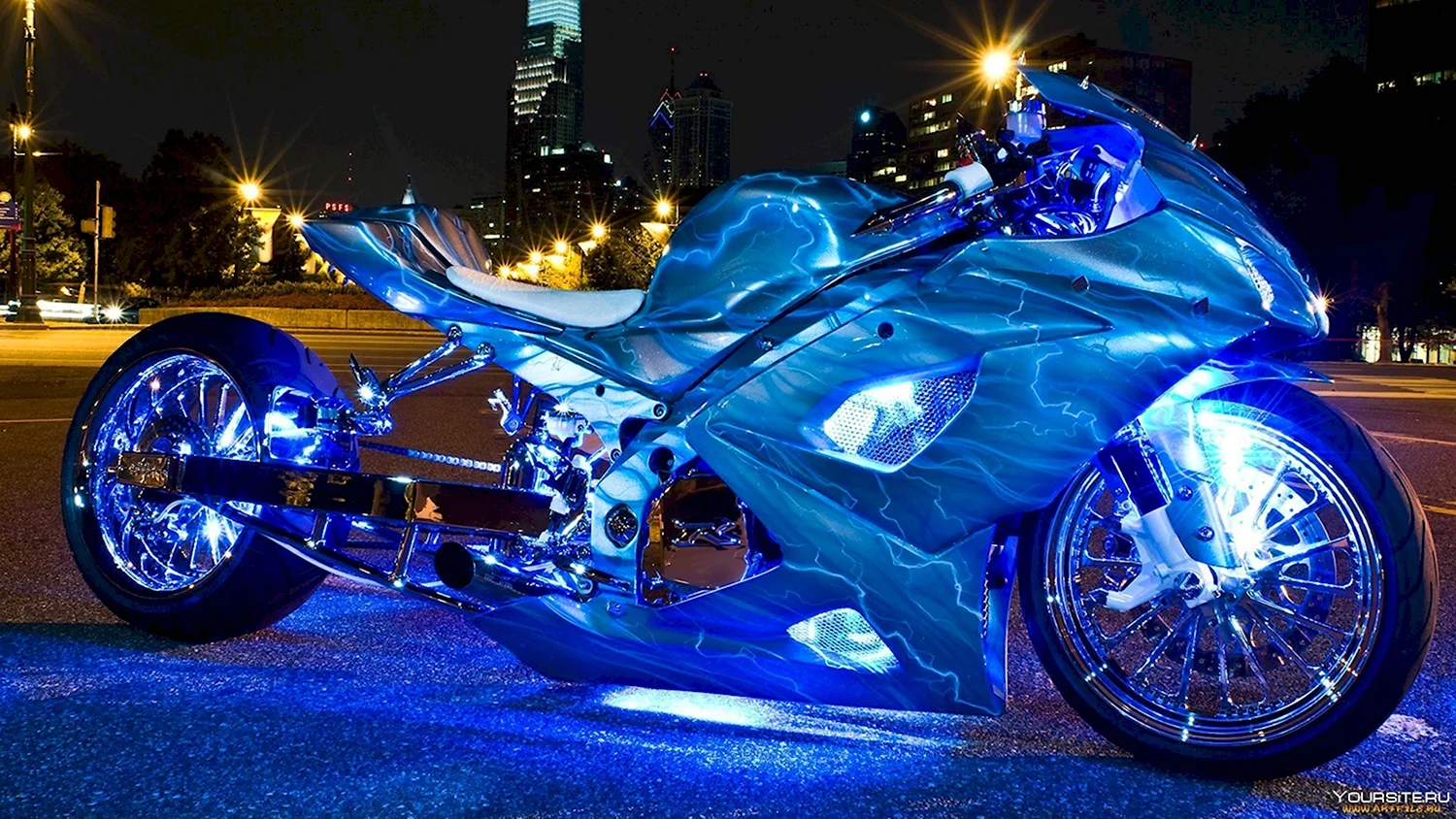 Синий мотоцикл