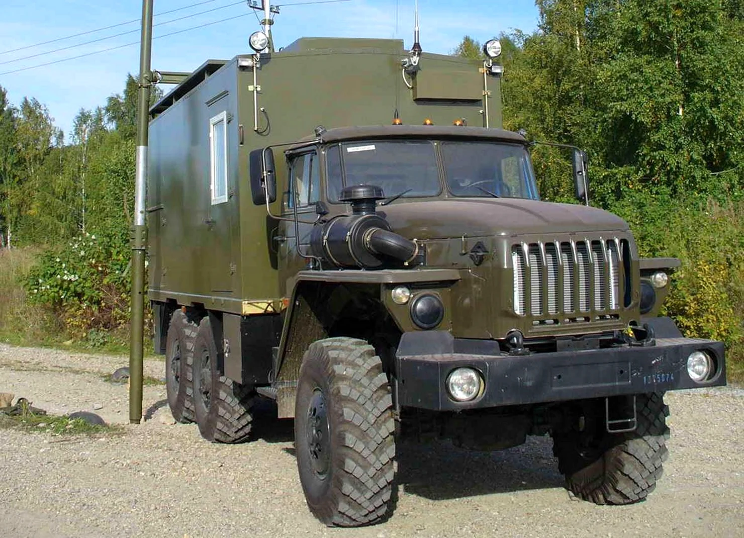 Урал военный грузовик